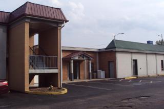 Executive Inn - 1