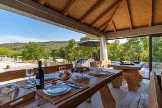 Villa Lugareva with 52 sqm private pool, 4 bedrooms, 4 bathrooms, summer kitchen, traditional environment, playground - Makarska - 3