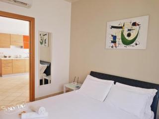 Colonna Rooms & apartment - Trani - 9