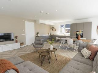 Holiday home in De Koog Texel with terrace - Westermient - 7