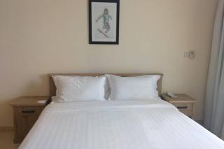 one bedroom apartment for rent Immaculate golf & Lake view at greens - Dubai - 0
