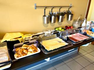 Paradise Cave Hostel & Guesthouse - 4