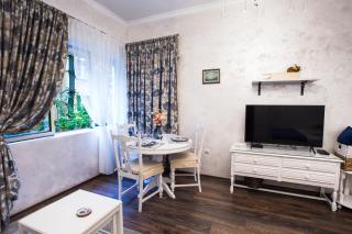 TOP CENTER Designer studio 1 minute to NDK&Vitosha by Flat Mаnager - 1