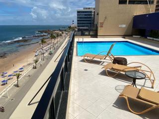 Apartamento aconchegante Flat beira mar Praia Farol da Barra - Salvador - 0