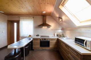 Apartment Sweethome FREE PARKING Mountain View - Uzhhorod - 9