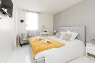 Cosy YourHostHelper - Cannes - 2