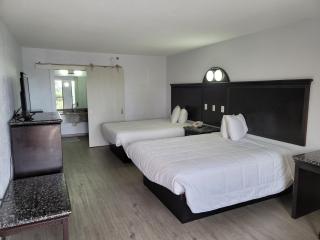 Fairway Inn - 7