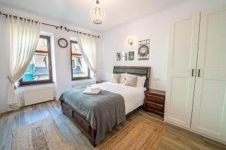 Old Town Suites Brașov - Braşov - 9