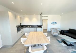 Viva Riviera Deluxe Top Floor 2 Bedrooms 2 Bathrooms - Cannes - 6