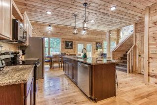 Splish-N-Splash, Private Indoor Pool, Hot Tub,1089 FREE tickets each paid day, Dollywood and More - Sevierville - 7
