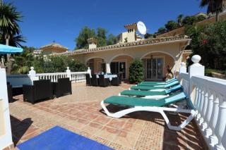 Delightful 5 Bed Villa in Fuengirola costa del sol - Málaga - 9