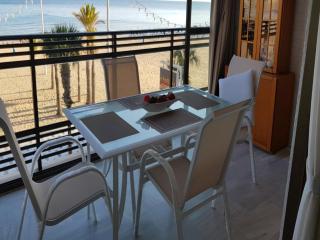 DISPONIBLE -11 al 21 ABRIL-Apt Cachirul- 4 PERS -WIFI -AIRE ACOND- Parking opcionable extra - Benidorm - 8