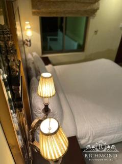 Richmond Boutique Hotel - 4