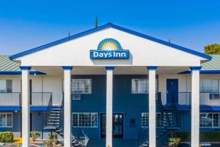 Days Inn by Wyndham Red Bluff - Red Bluff - 0