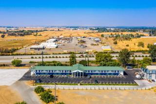 Days Inn by Wyndham Red Bluff - Red Bluff - 8