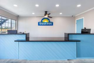 Days Inn by Wyndham Red Bluff - Red Bluff - 2
