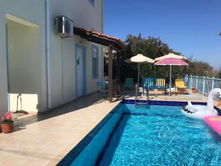 Breathtaking sea and Mountain views with Private pool, Peace full relaxing Villa with WiFi near Shops and Restaurants - Chania - 5