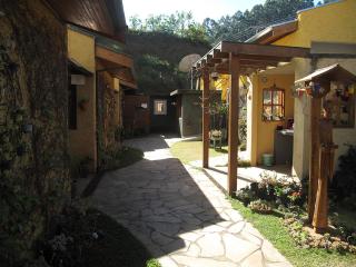 Hospedaria Vila Khepri - Gonçalves - 6