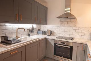 Former 16th Century Inn - In the heart of Macclesfield, gateway to the Peaks - 6