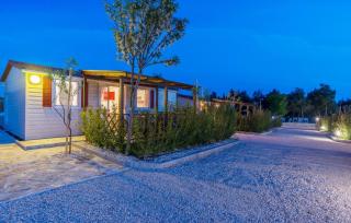 Camp Mateo with Pool - Drage - 4