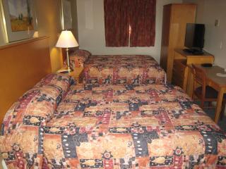 Canadas Best Value Inn & Suites-Vernon - Vernon - 8