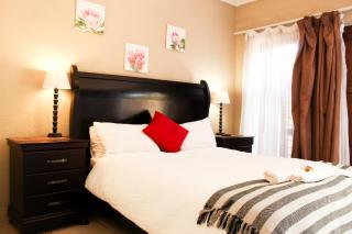 Dumelang Executive Lodge- Cottages in Sandton - Joanesburgo - 8