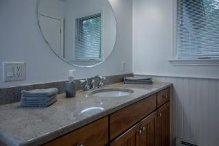 Summer and Fall in Sheffield with Monthly Special Pricing Available - Sheffield - 2