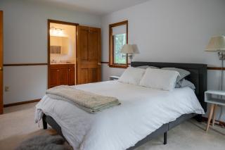 Summer and Fall in Sheffield with Monthly Special Pricing Available - 1