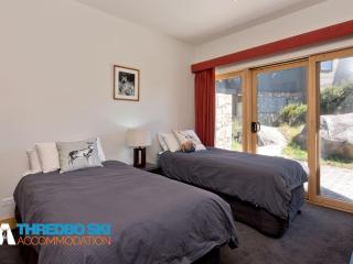 Ice Chalet 2 - Thredbo - 2