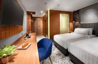 Aston Inn Jemursari - 2