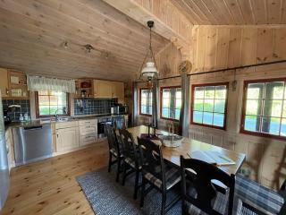Sundebu, Spacious 5-Bedroom mountain cabin near Ski and Hiking - 2
