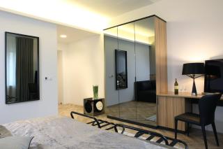Urban Boutique Hotel Center - Ljubljana - 6
