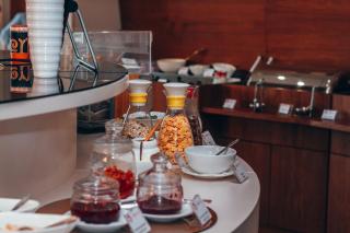 City Hotel Bishkek - Bishkek - 2