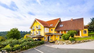 Golf & Thermenland Sonnenpension Frühstückshotel Burgauberg Stegersbach - Stegersbach - 0