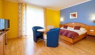 Golf & Thermenland Sonnenpension Frühstückshotel Burgauberg Stegersbach - Stegersbach - 2
