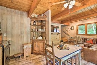 Quiet Max Meadows Cabin, 12 Acres of Property - 1