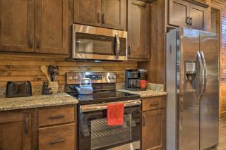 Relax Fireside Family-Friendly Branson West Cabin - 3