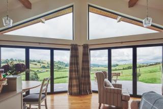 Shepherds Rest - Llandyssil - 9