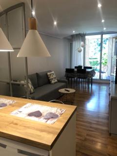 Alojamientos Castellana Jardín 1 y 2 PARKING Y PISCINA GRATIS!! - Burgos - 5
