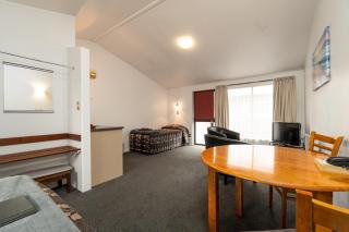 Centennial Court Hotel - Alexandra - 2