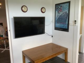 Studio Apartment with Seaview - Airlie Beach - 1