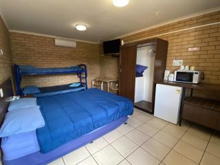 Grand Hotel Motel - 3