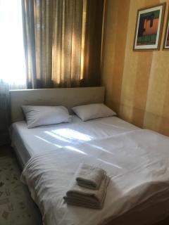 Three-room apartments at the Polytechnic Institute - Kiev - 2
