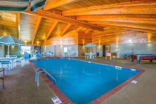 AmericInn by Wyndham Pampa Event Center - 3