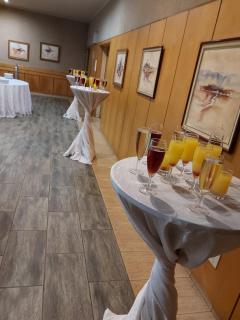Midway Inn Hotel - 8