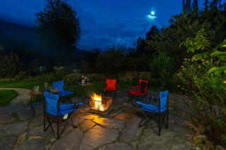 StayVista at The Lama House with huge lawn and valley view - Manāli - 6