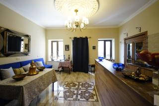 Hotel Daisy S Home - Kutaisi - 4