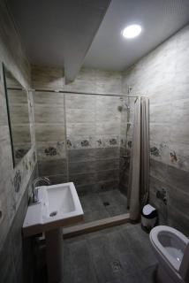 Hotel Daisy S Home - 3
