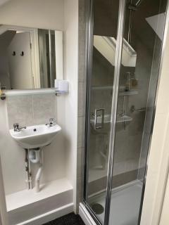 The New Wheel Inn - 2