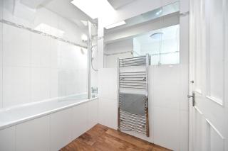 Soho, Piccadilly & Chinatown - Two Bedroom & Two Double Beds Apartment - London - 7
